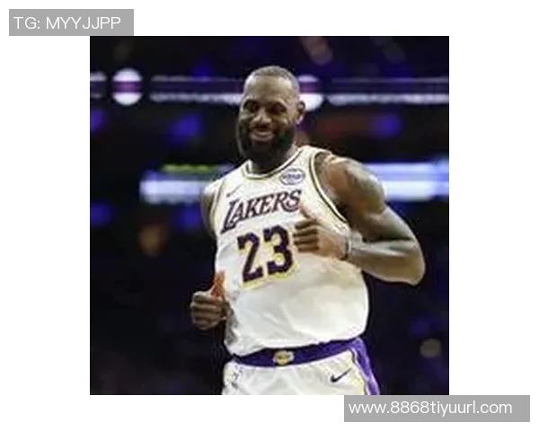 詹姆斯重温青春岁月更新IG头像展现16岁爆炸头造型采访照